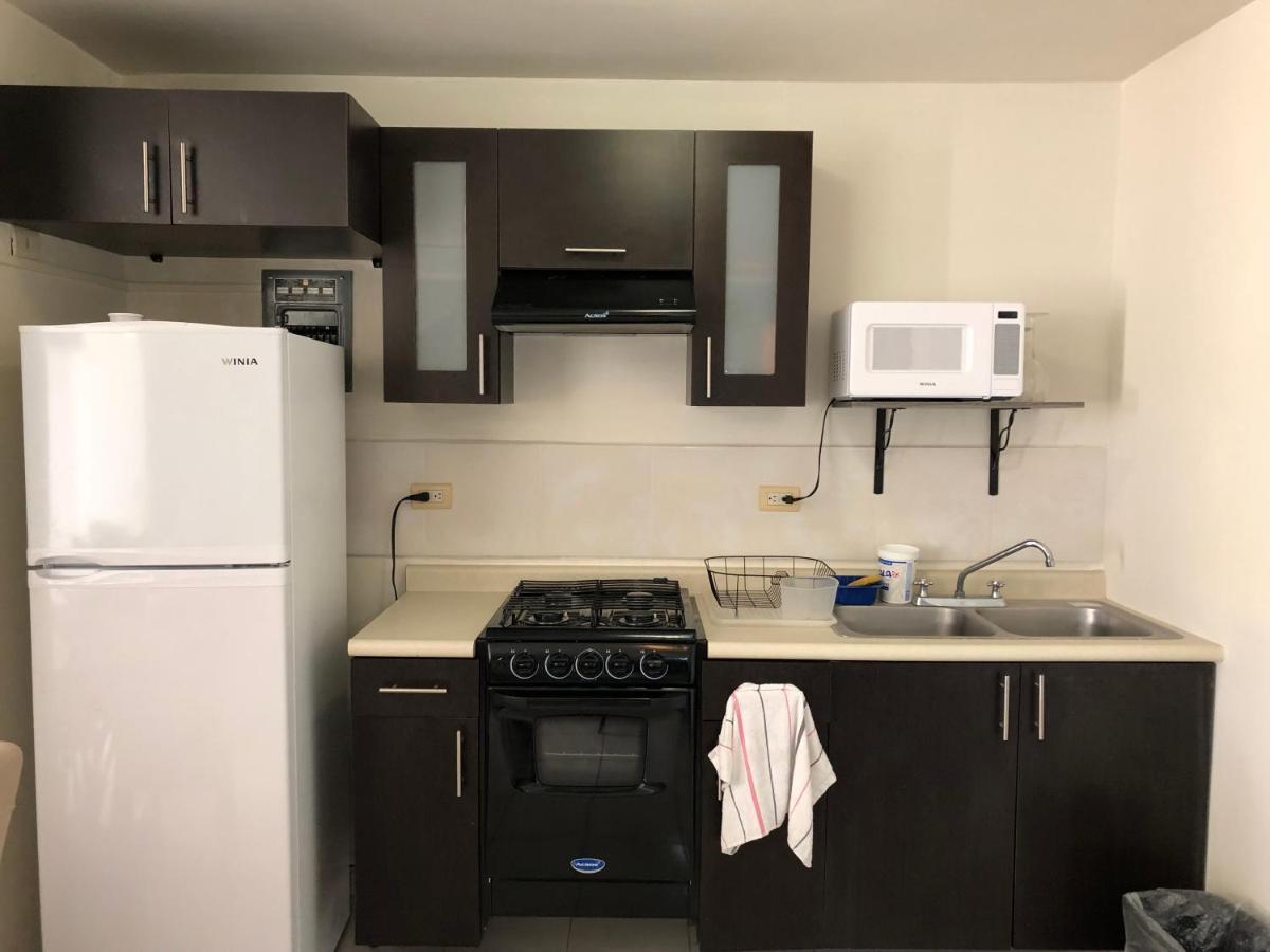 Suites Apodaca Екстер'єр фото