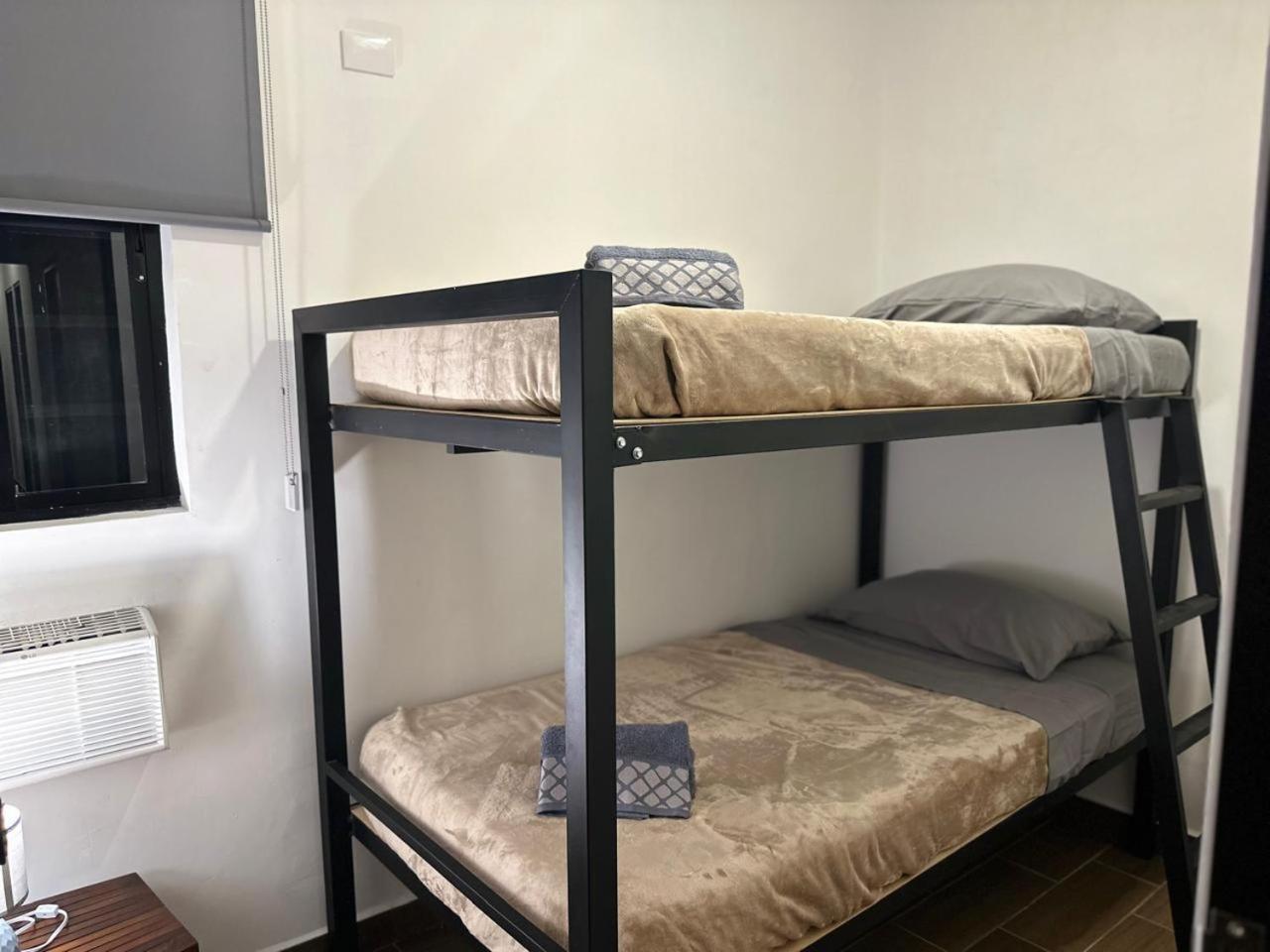 Suites Apodaca Екстер'єр фото