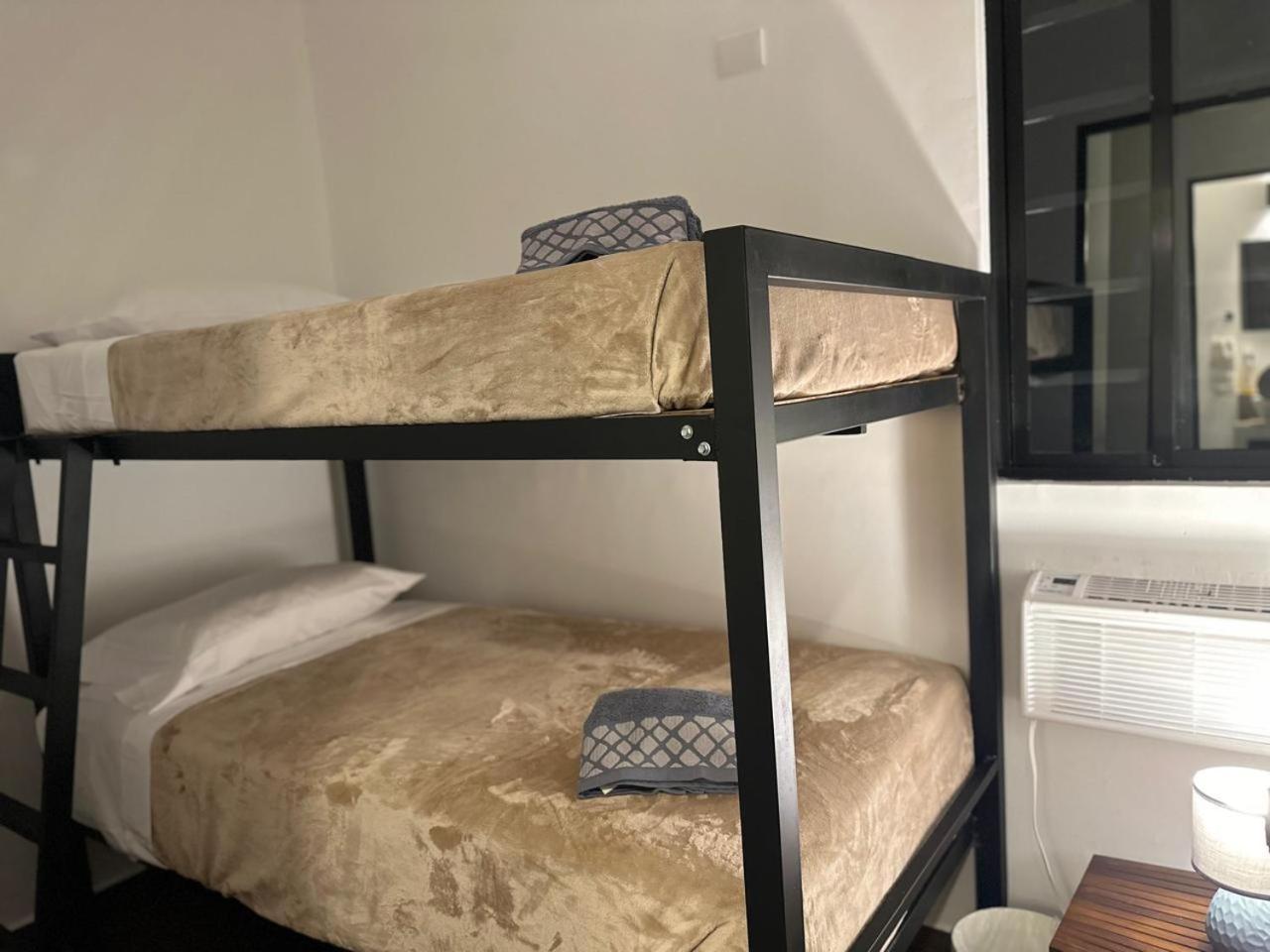Suites Apodaca Екстер'єр фото