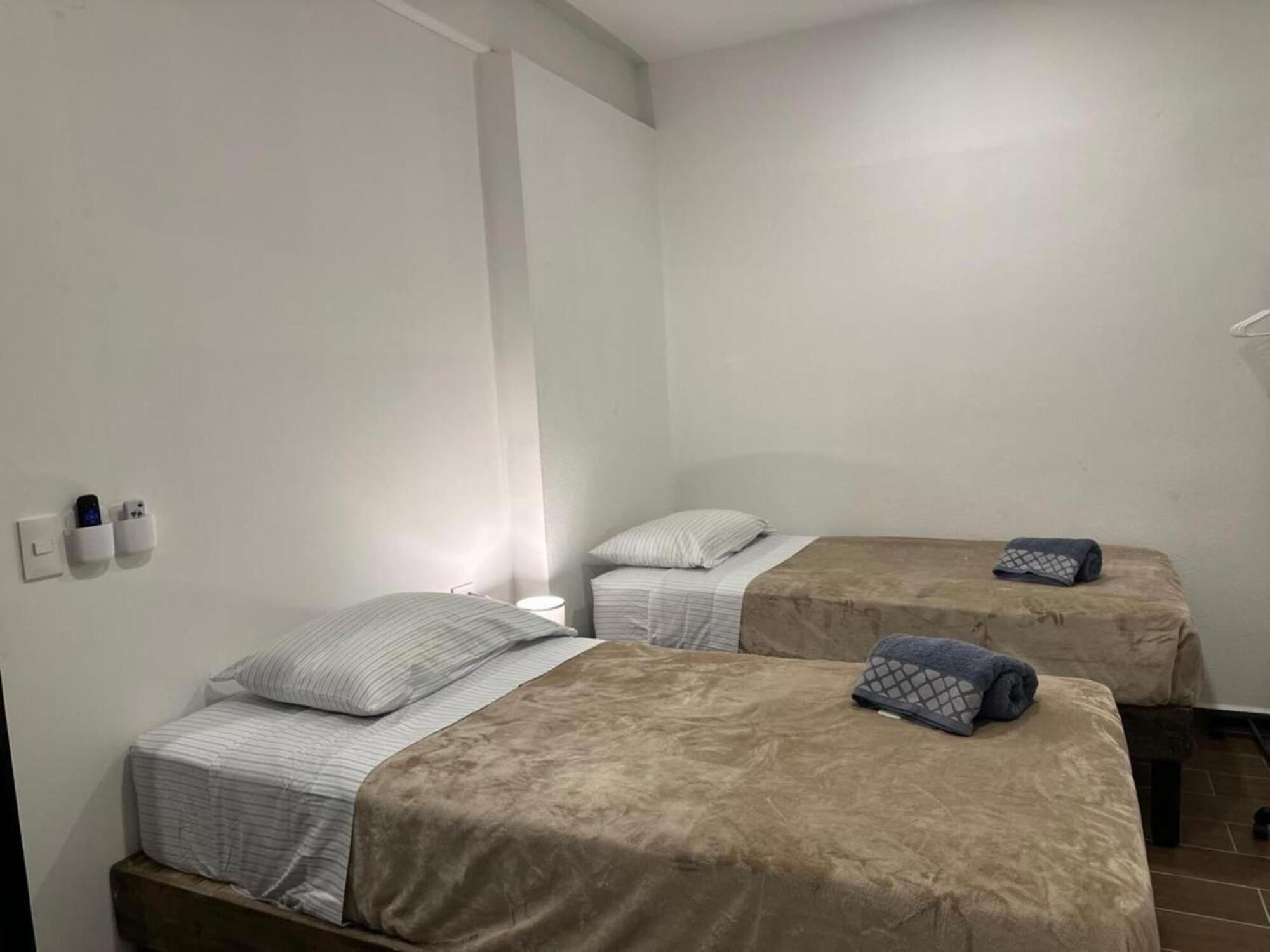 Suites Apodaca Екстер'єр фото