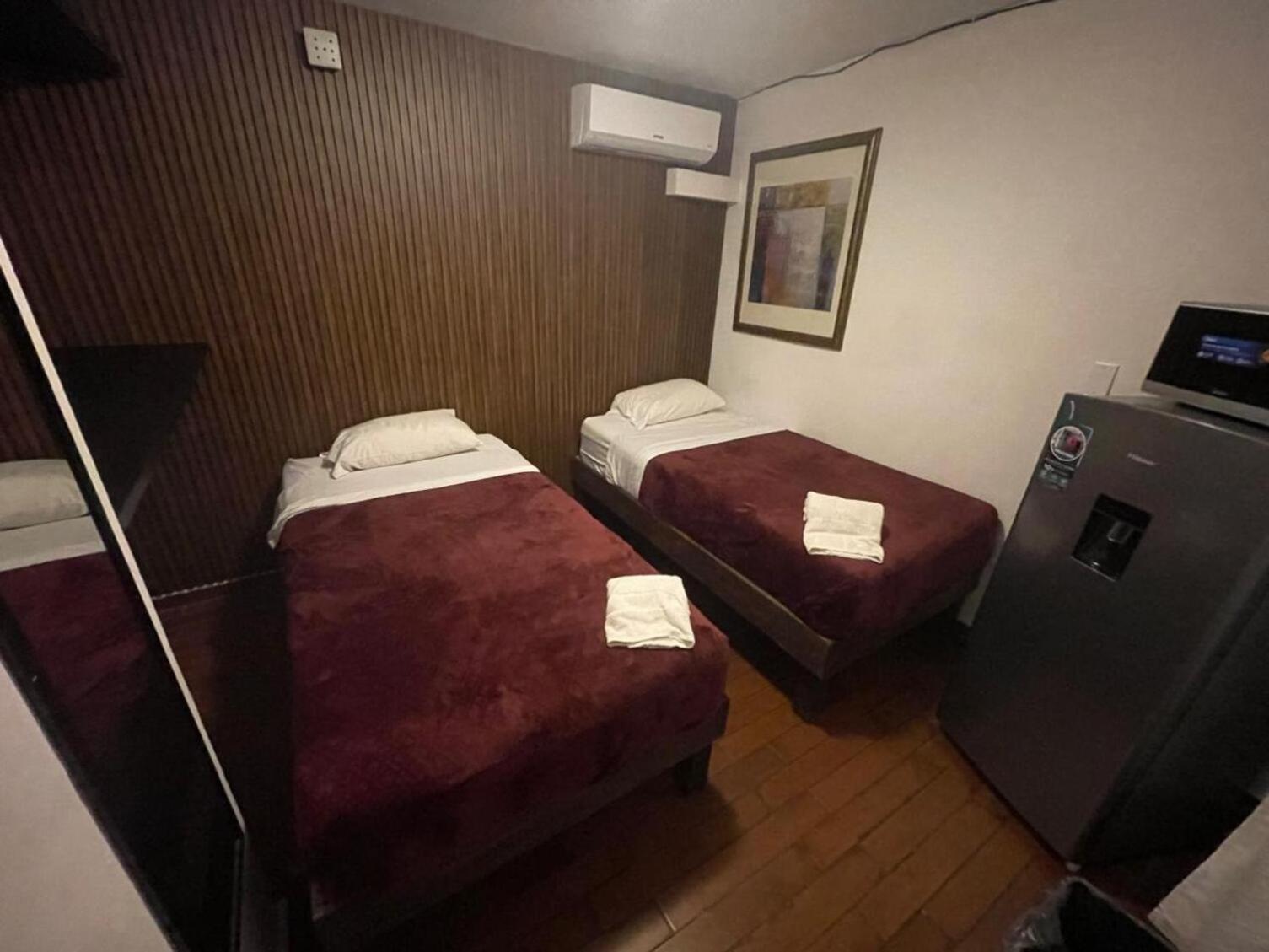 Suites Apodaca Екстер'єр фото